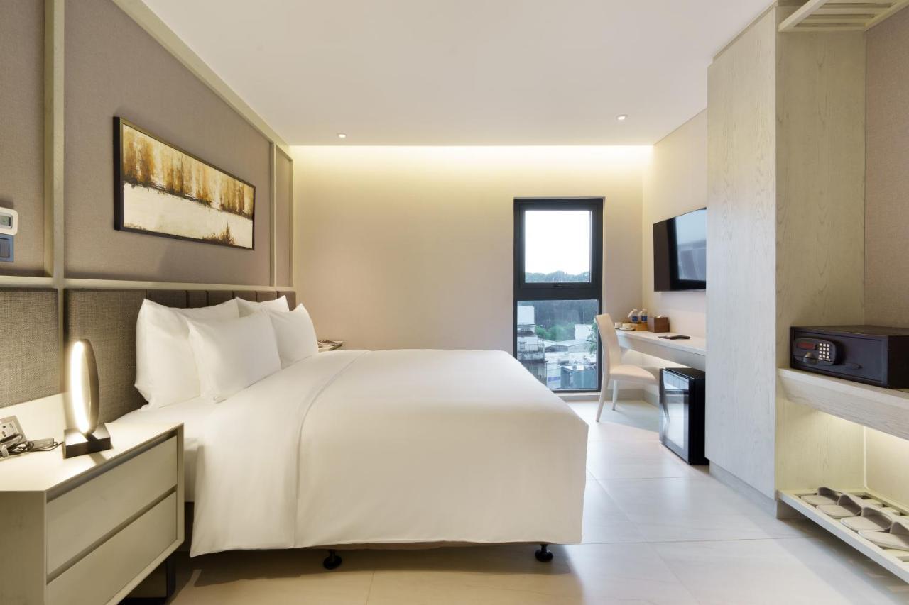 M City Hotel Saigon Hô Chi Minh-Ville Extérieur photo